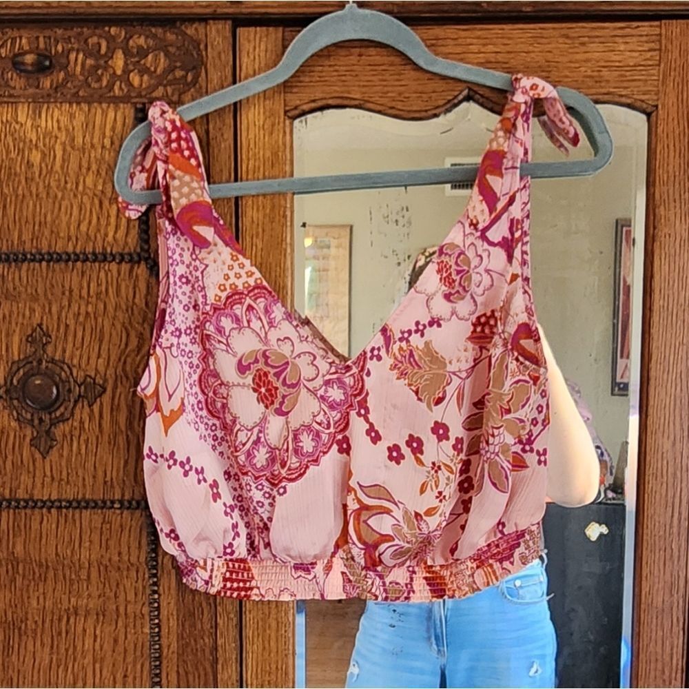 NWT Free People Weekend in Montauk crop M pink